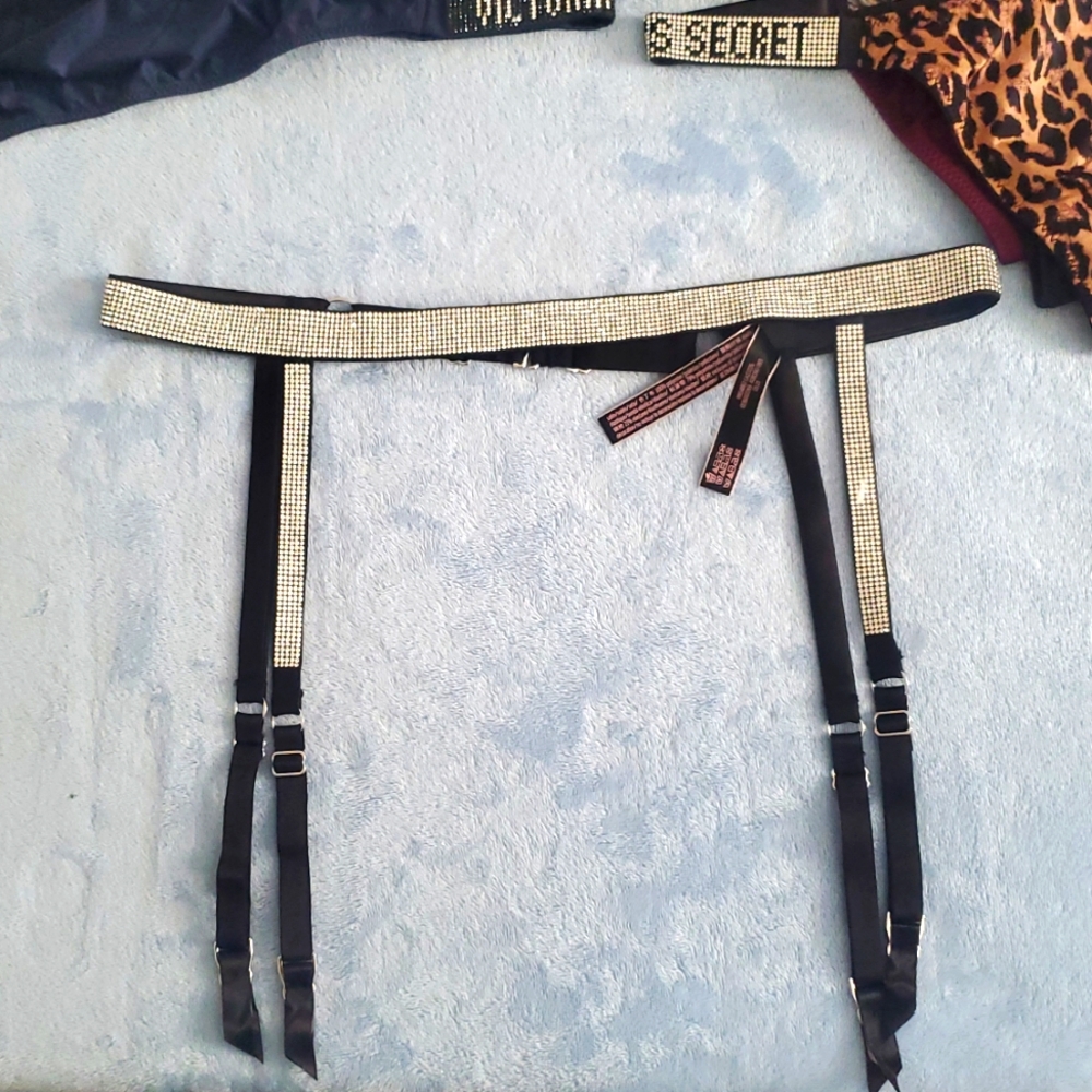 Victoris Secret Very Sexy Rhinestones Shine Strap Garter Belt Black Sz M